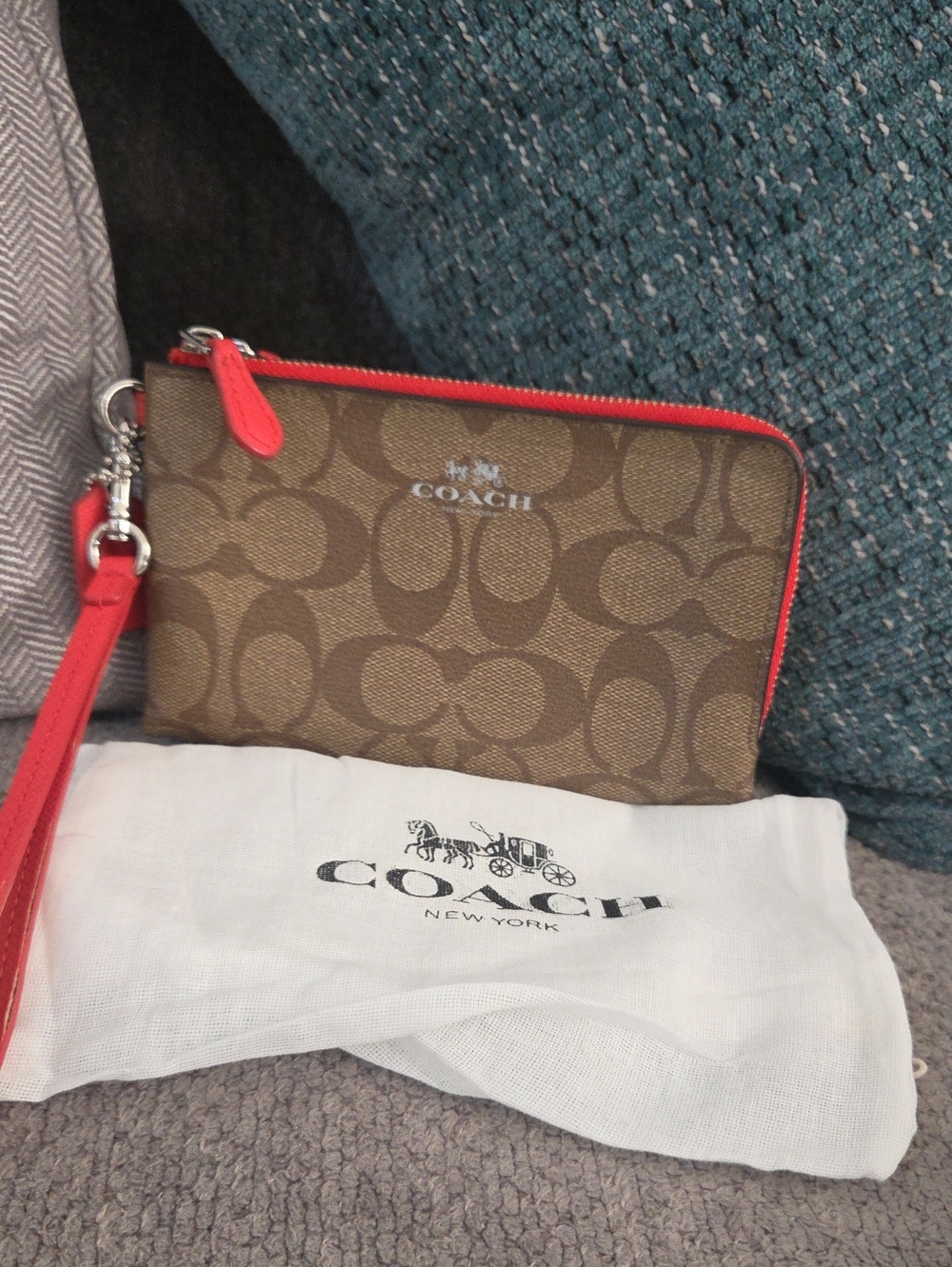 Coach Signature Double Corner Zip Wristlet Khaki Brown Red F1581